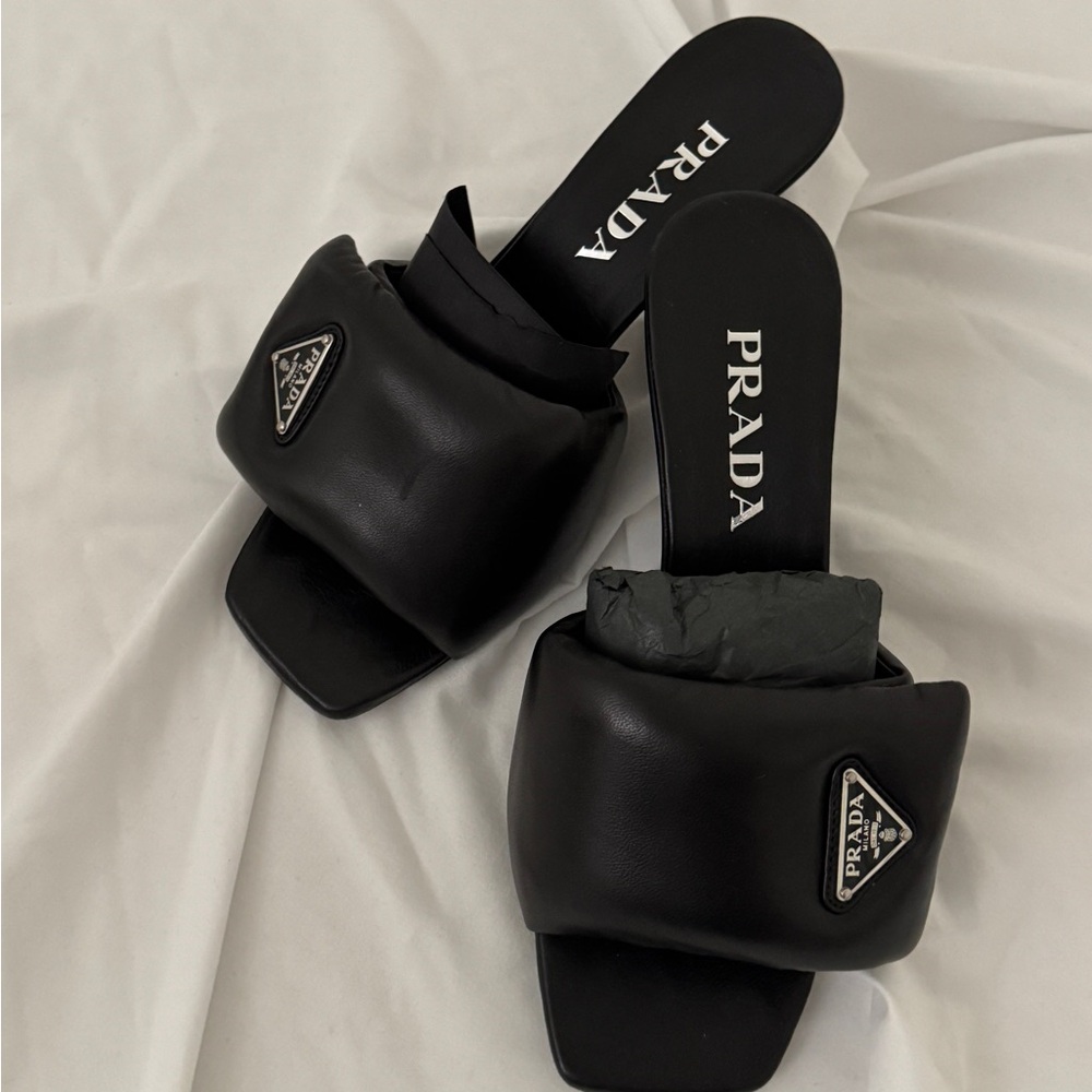 PRADA HEELS BLACK